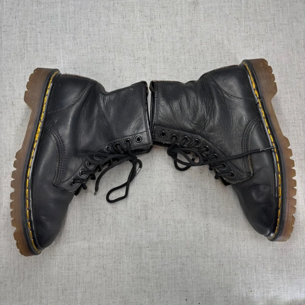 Vintage Dr Martens 1460 Black Leather Combat Boots MIE Mens 7 Womens 8